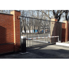 Вуличні зсувні ворота ґратчасті